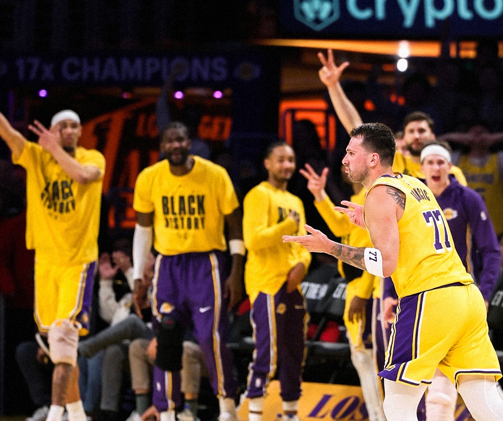 LA derbisi Lakers’ın