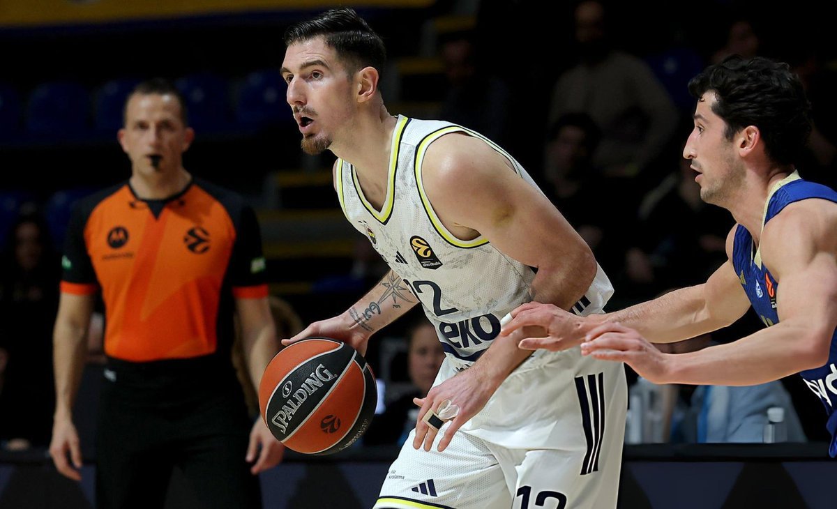 Fenerbahçe geri dönüşe yaklaştı, sonunu getiremedi