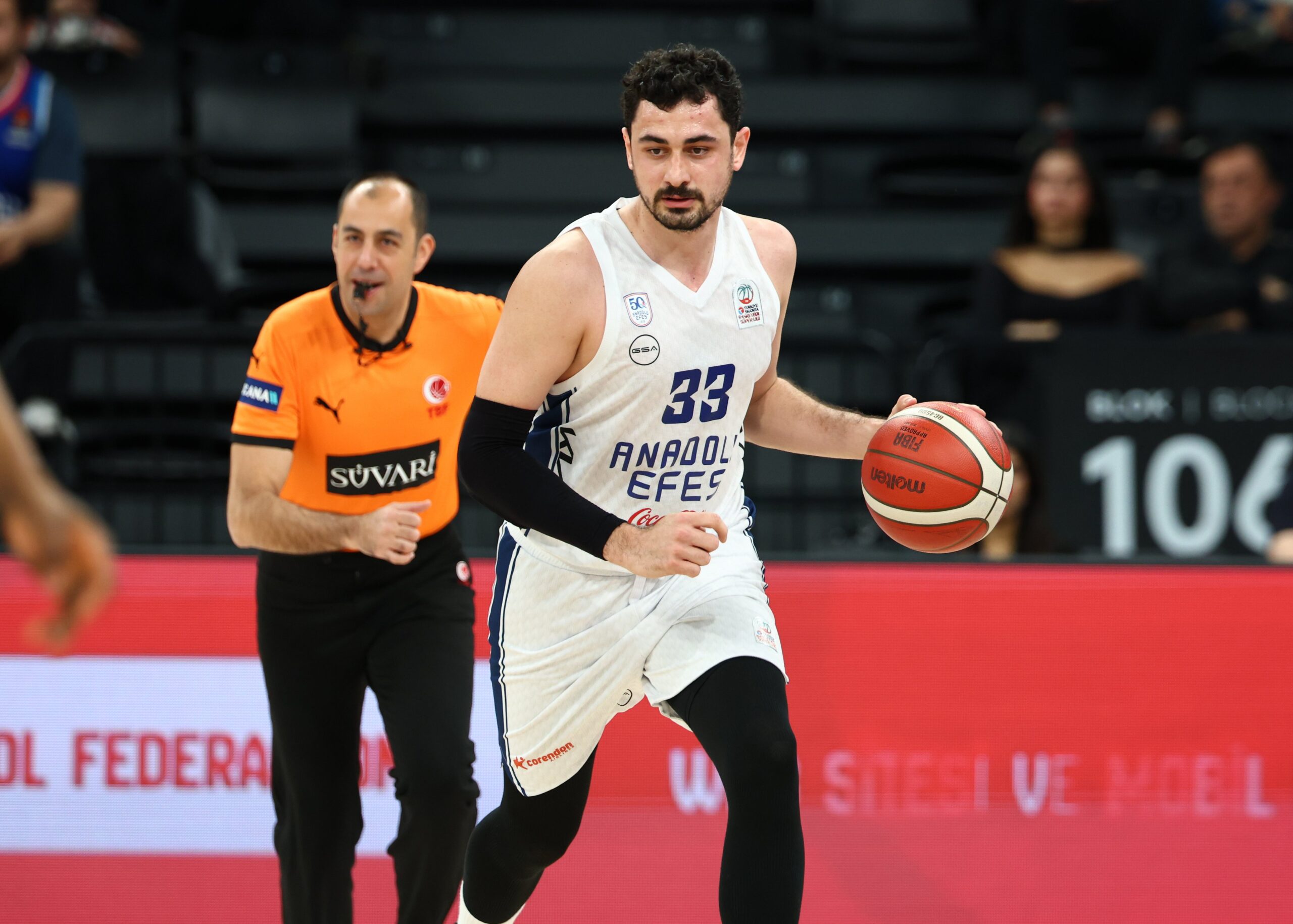 Efes son çeyrekte kazandı