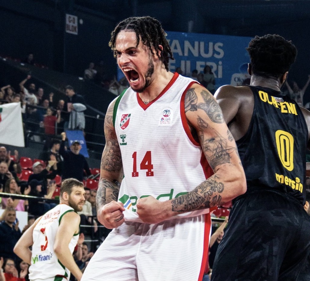 Ahmet Kandemir kazanarak başladı