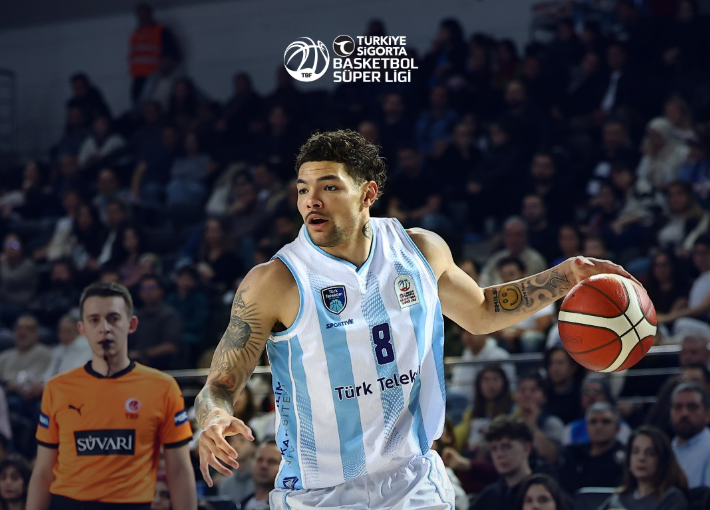 Telekom evinde güldü