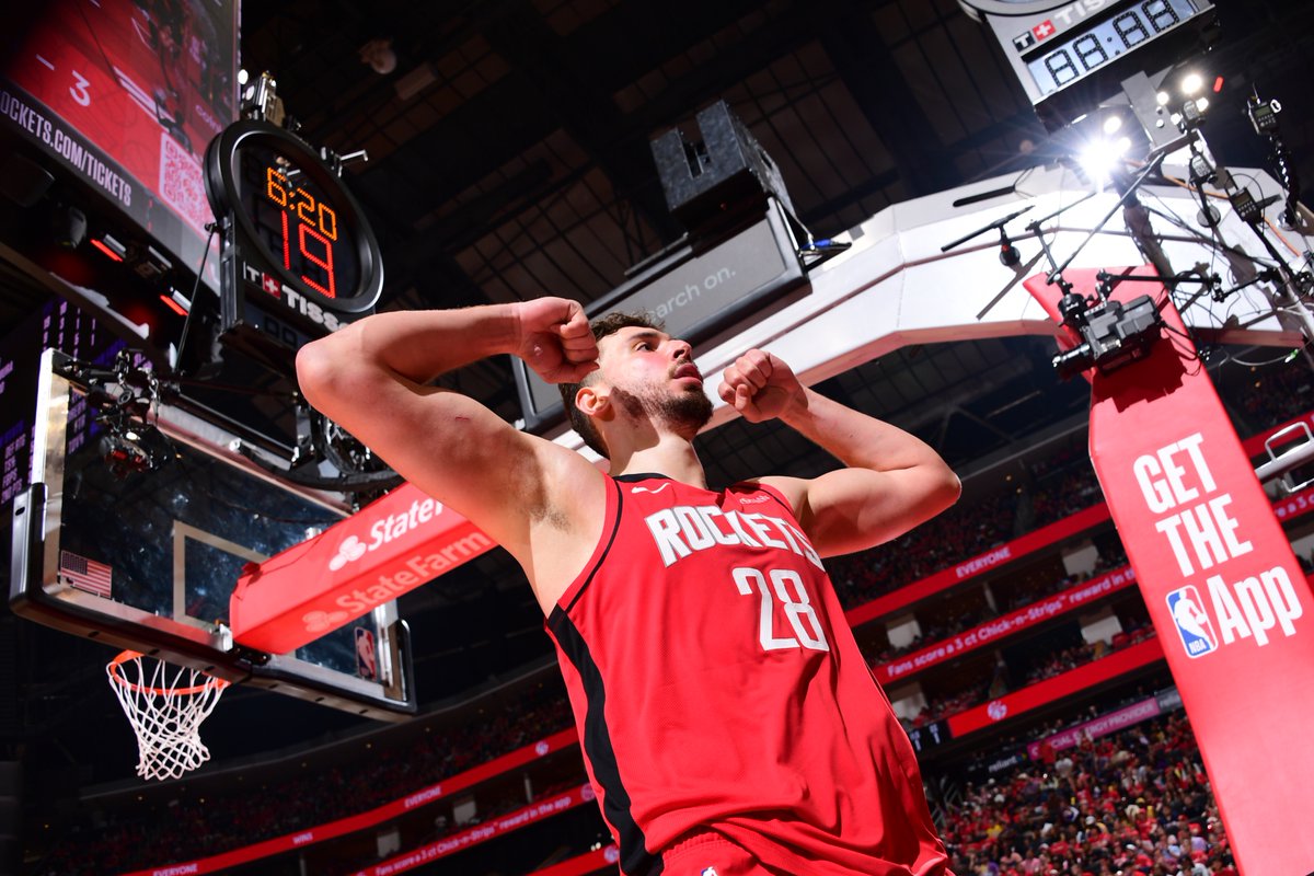 Alperen’in motivasyon konuşması Houston’ı seride tuttu