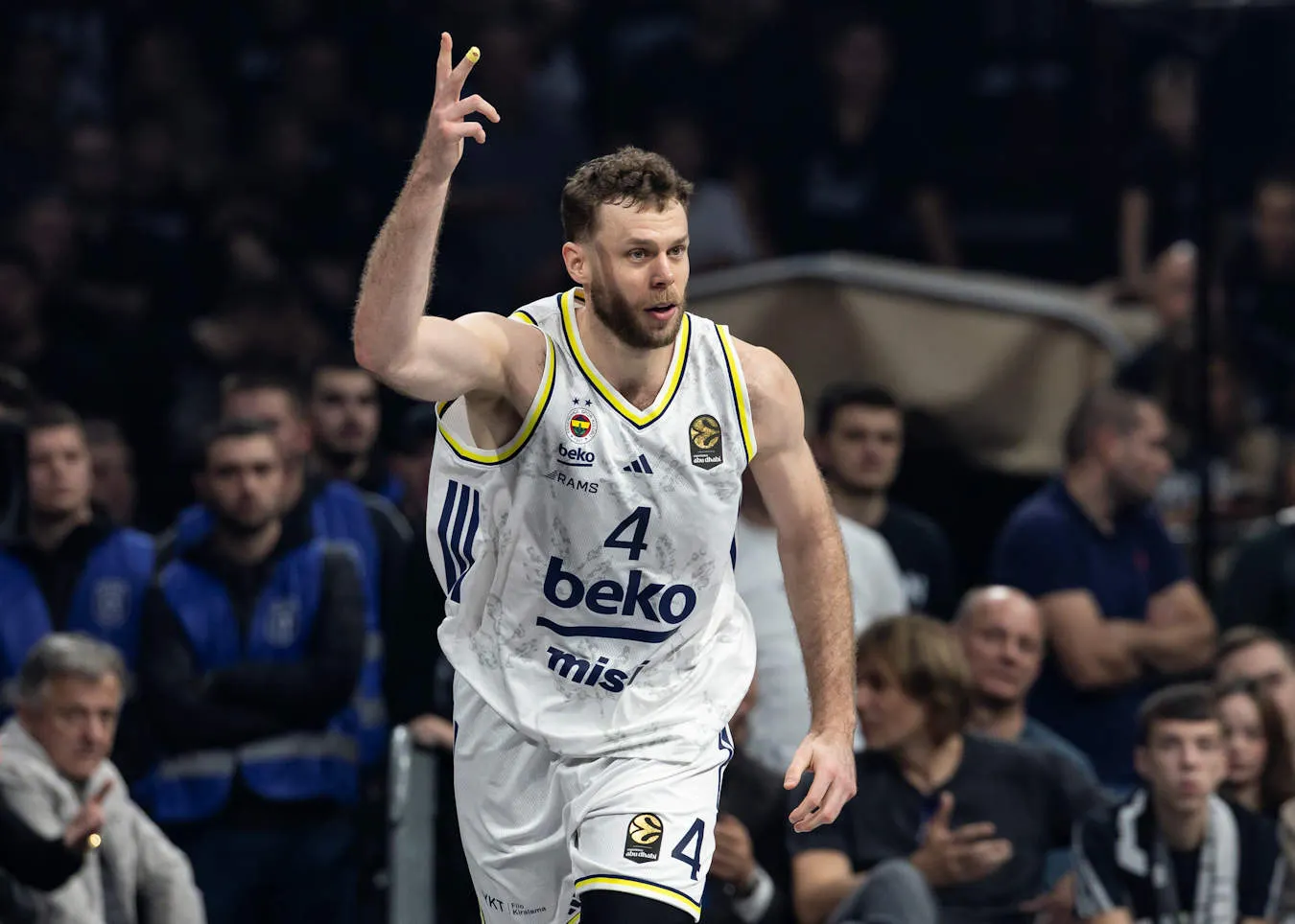 Fenerbahçe Nicolo Melli’ye kavuştu