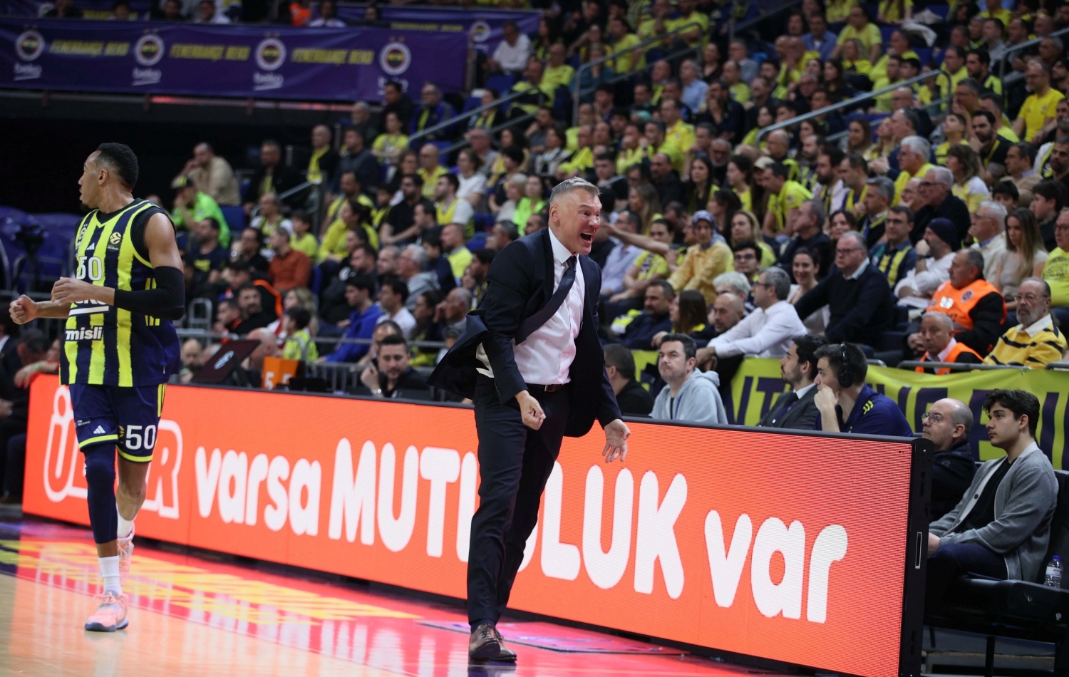 KEMERLERİNİZİ BAĞLAYIN: Euroleague’de son haftaya giriyoruz