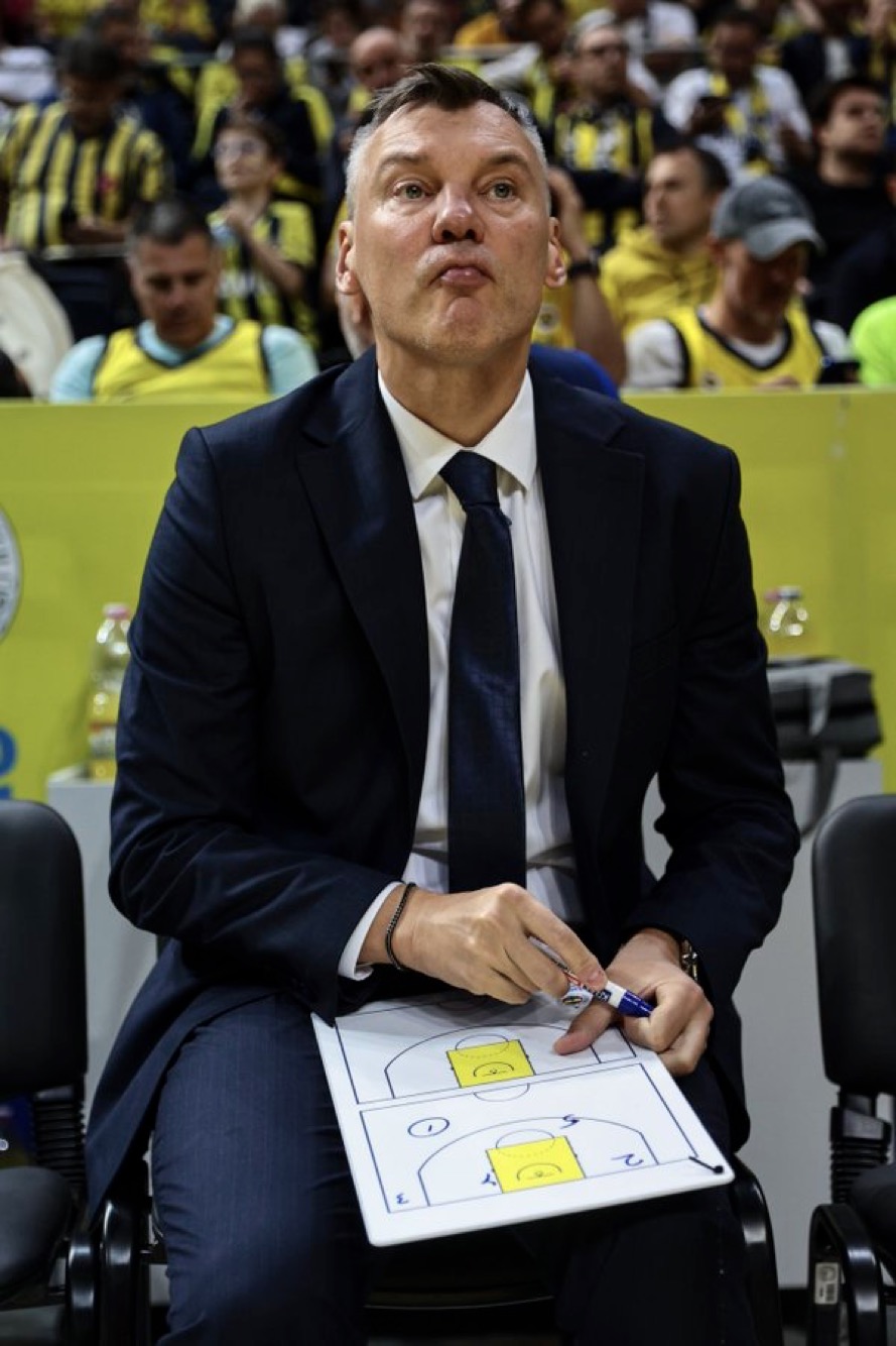 Jasikevicius: Sezon başında tamamen yeni bir takımdık