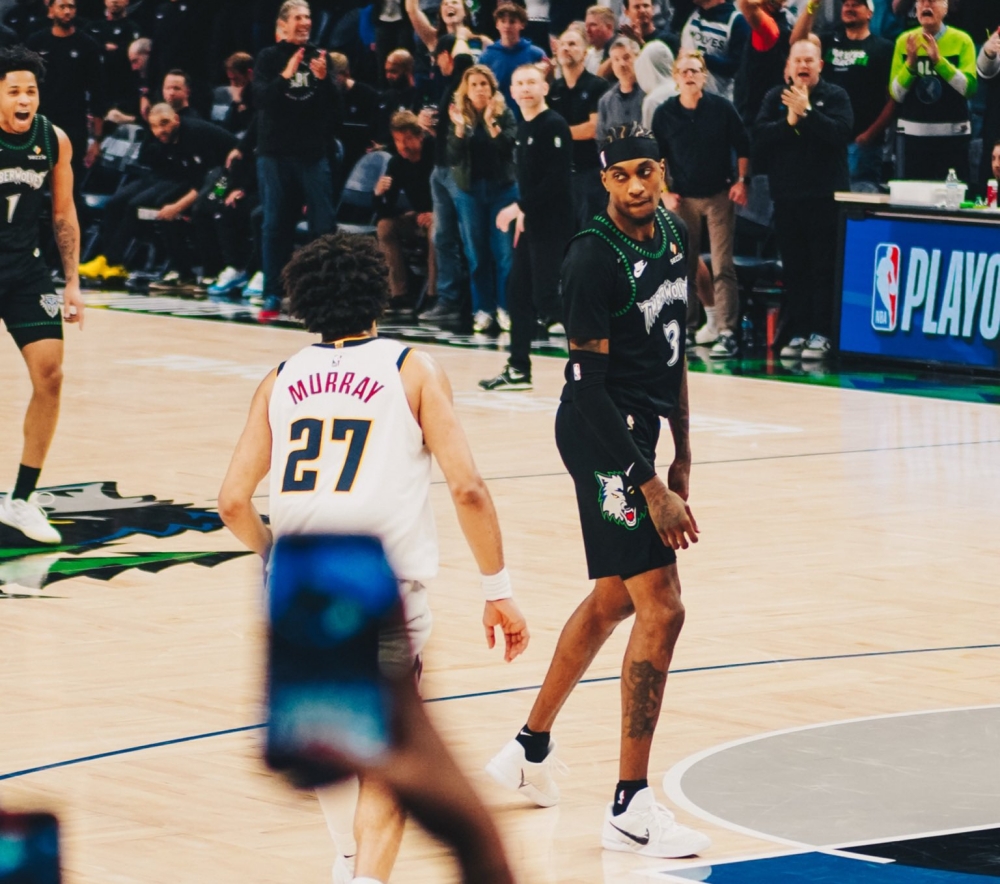 Onca eksiğe rağmen Minnesota, Denver’ı eve yolladı